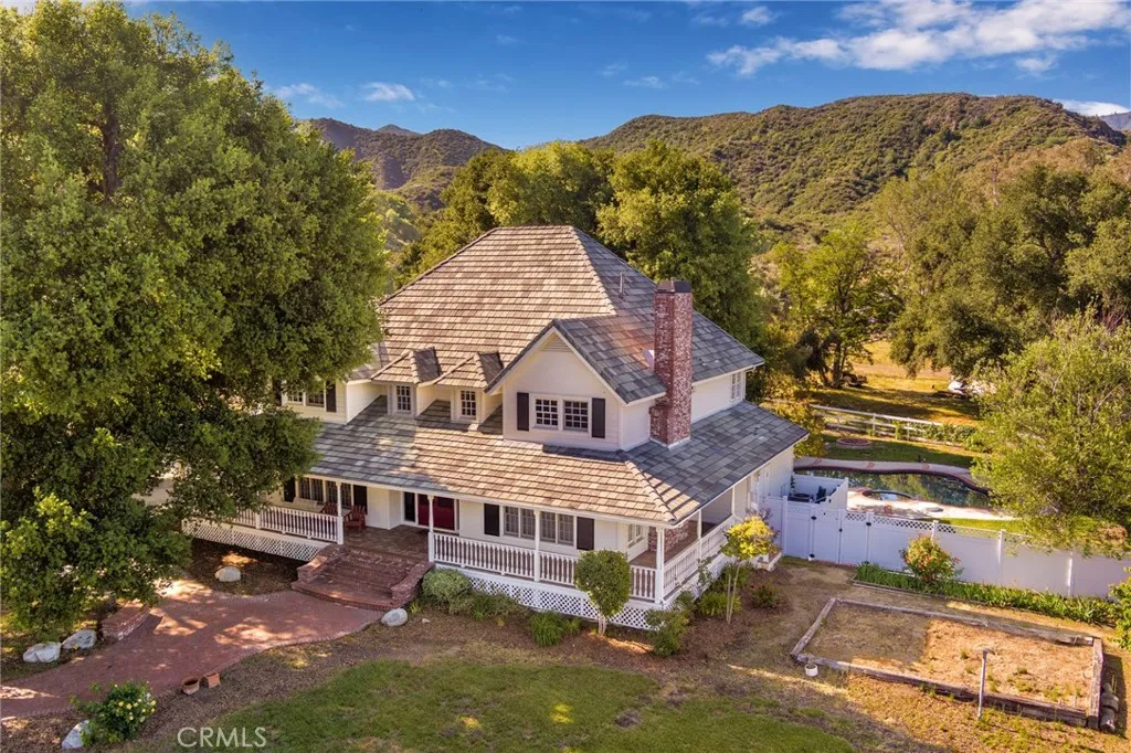 15548 Iron Canyon Road, Canyon Country, California 91387 home-pic-1